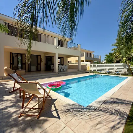 Cypress Aura - Spacious 4br With Private Pool * Protaras