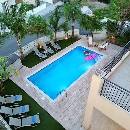 Cypress Aura - Spacious 4br With Private Pool Protaras