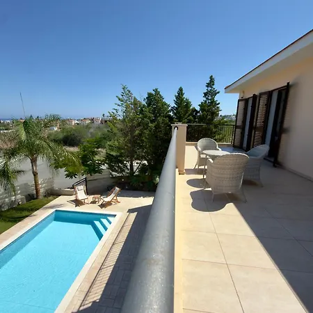 Cypress Aura - Spacious 4br With Private Pool Protaras
