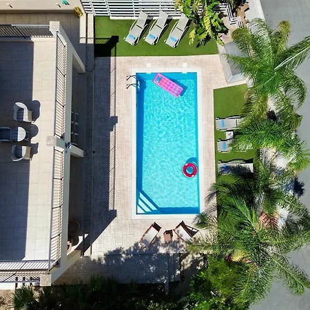 Villa Cypress Aura - Spacious 4br With Private Pool