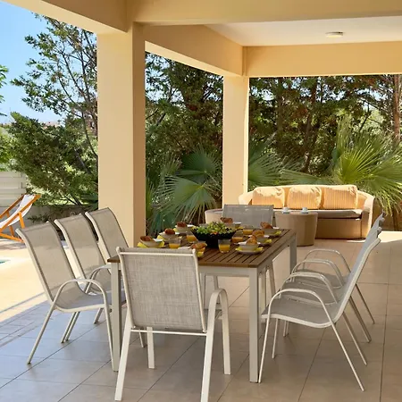 Villa Cypress Aura - Spacious 4br With Private Pool *