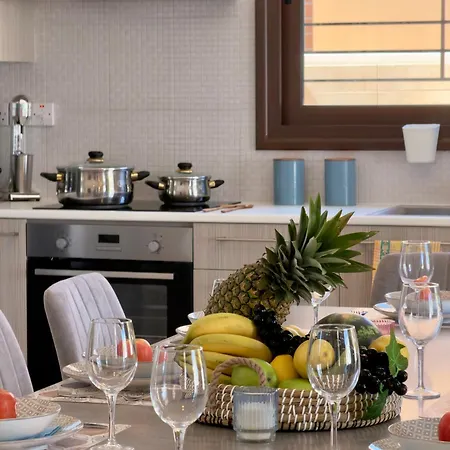 Cypress Aura - Spacious 4br With Private Pool Protaras