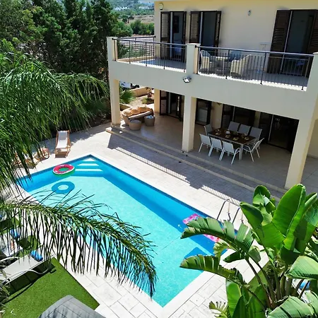 Cypress Aura - Spacious 4br With Private Pool Villa